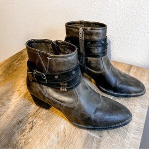 White Mountain Brown and Black Strappy Ankle Boots 8.5